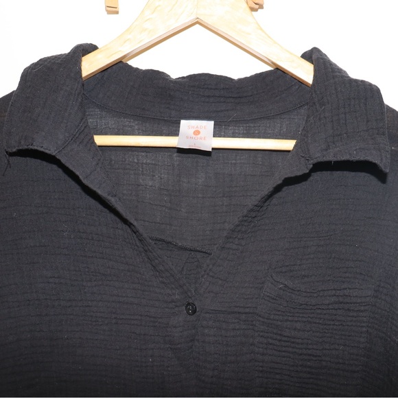 TARGET Shade and Shore beach button down - Picture 3 of 4